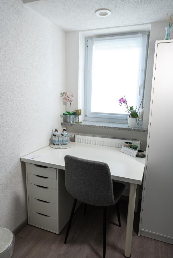 #1 Modernes Zimmer Mit Pool Und Garten 梅明根 外观 照片