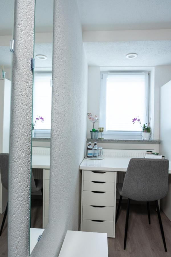 #1 Modernes Zimmer Mit Pool Und Garten 梅明根 外观 照片