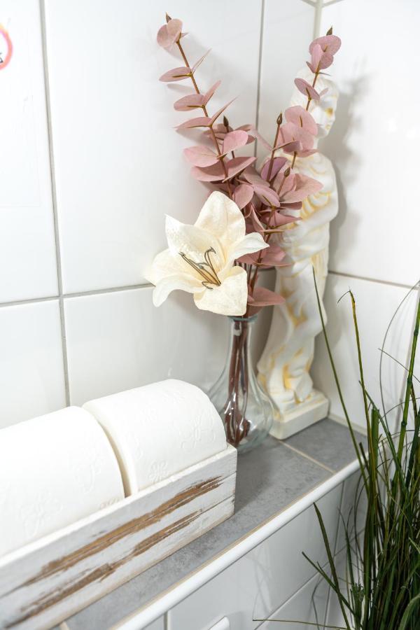 #1 Modernes Zimmer Mit Pool Und Garten 梅明根 外观 照片
