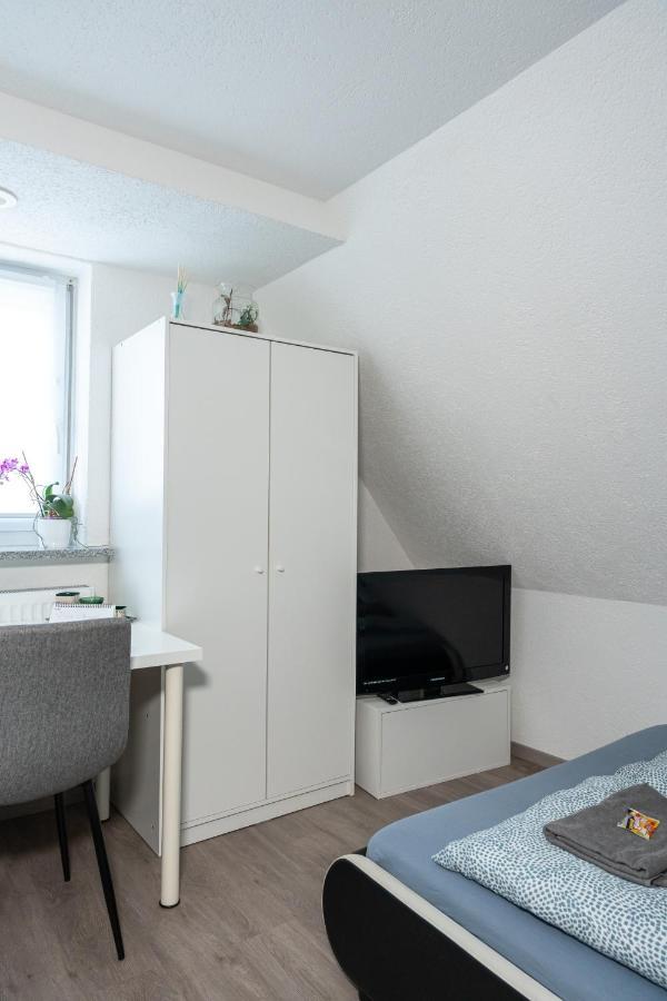 #1 Modernes Zimmer Mit Pool Und Garten 梅明根 外观 照片